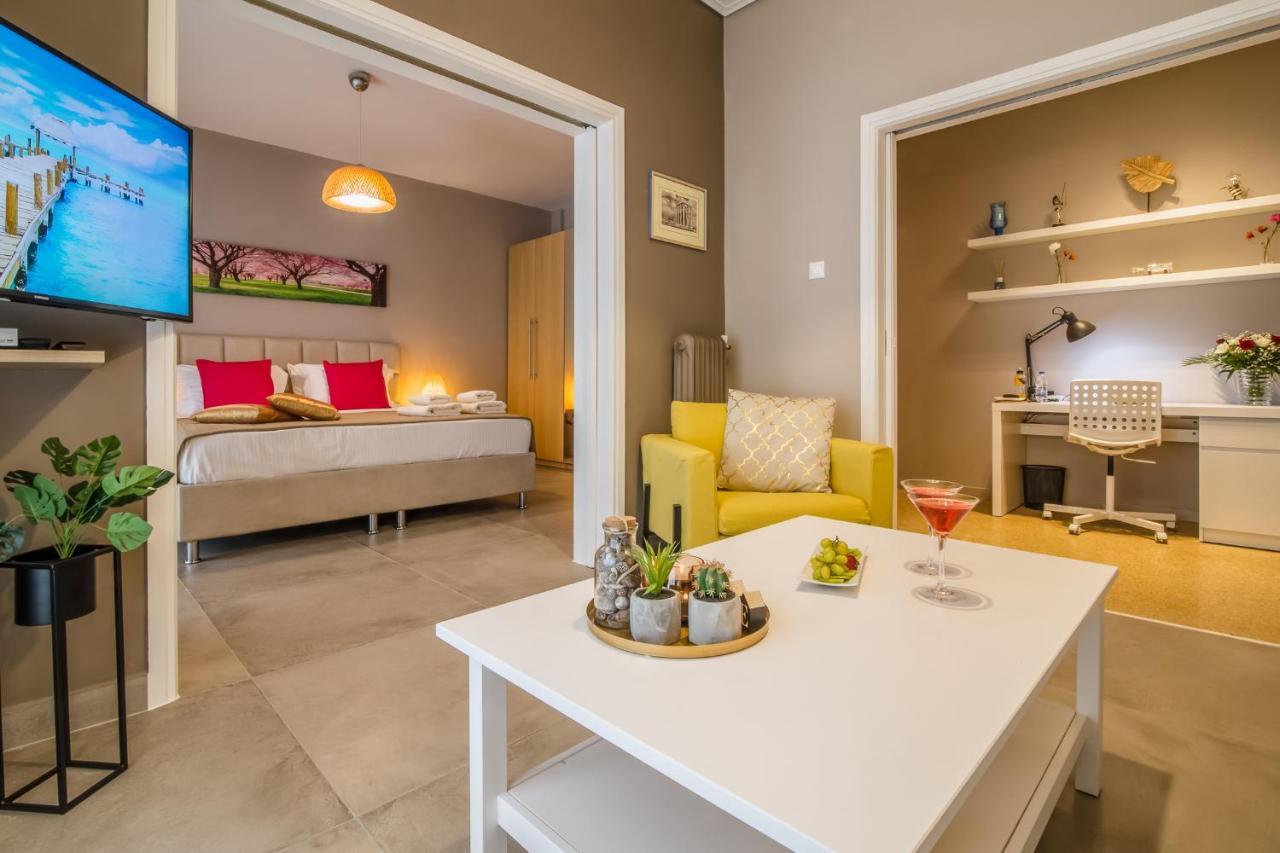 Glyfada'S Central Apartment เอเธนส์ ภายนอก รูปภาพ