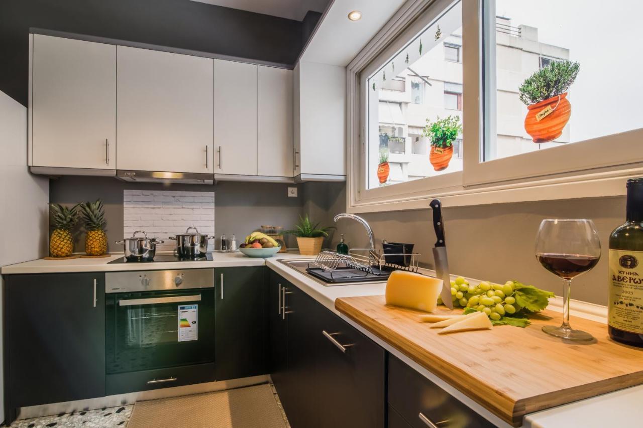 Glyfada'S Central Apartment เอเธนส์ ภายนอก รูปภาพ